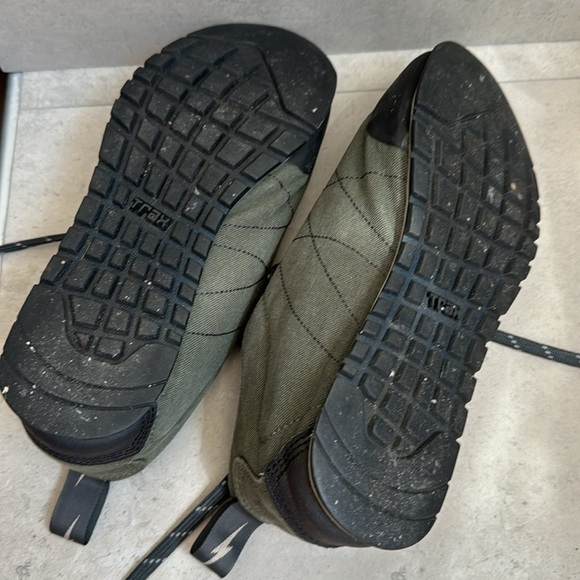 Evolv climbing hiking approach shoe - Picture 5 of 5